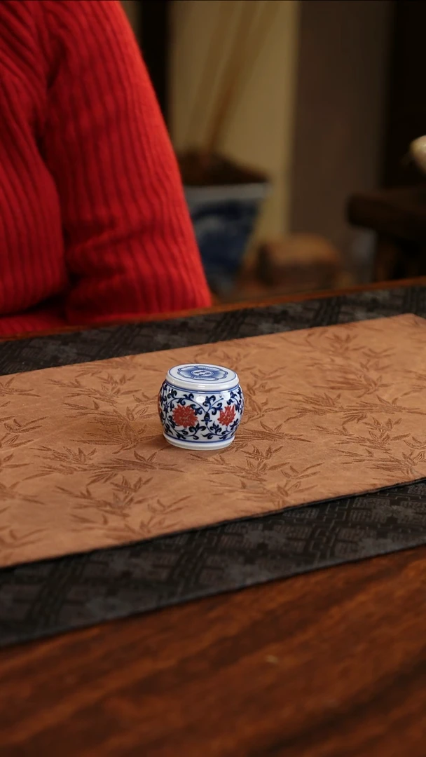 【闪购商品】杯子青源器语青花釉里红缠枝莲小鼓盖置