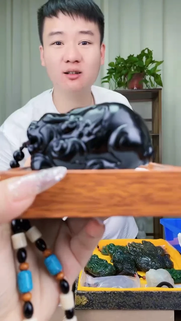 和田玉未镶嵌挂件拍一发一，多样性发货！