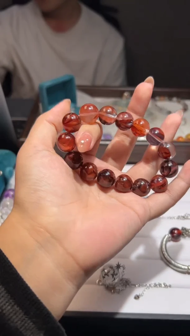 未镶嵌手链水晶牛血红胶花水晶手串