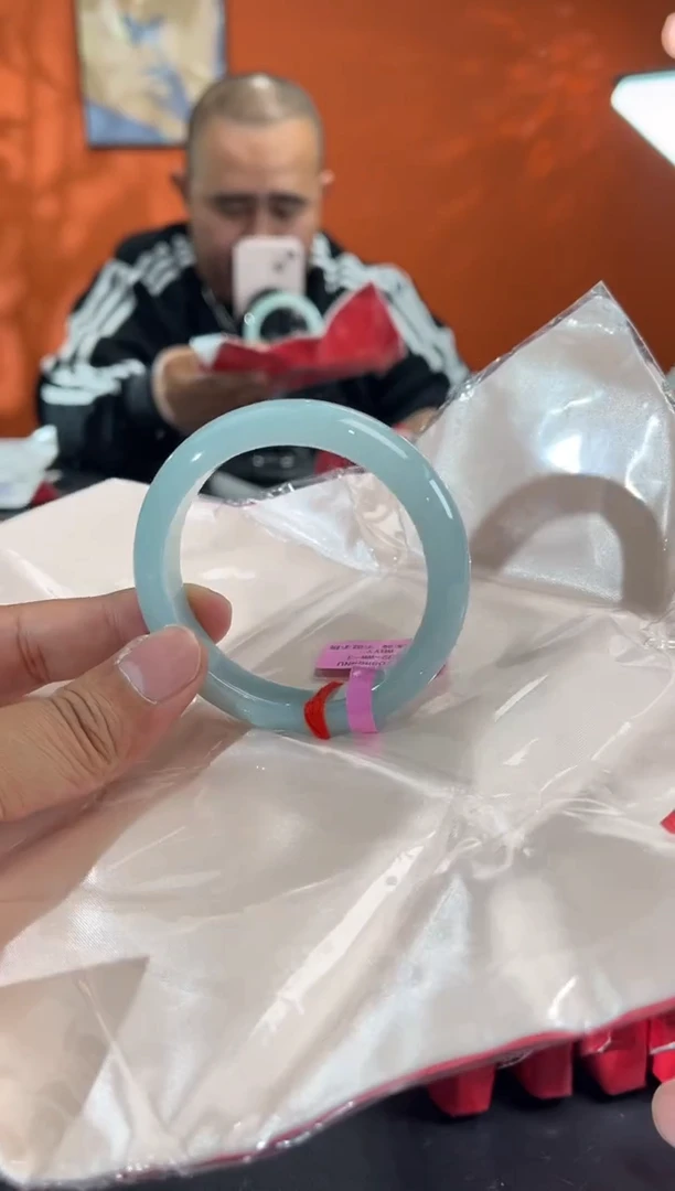 未镶嵌手镯翡翠翡翠手镯