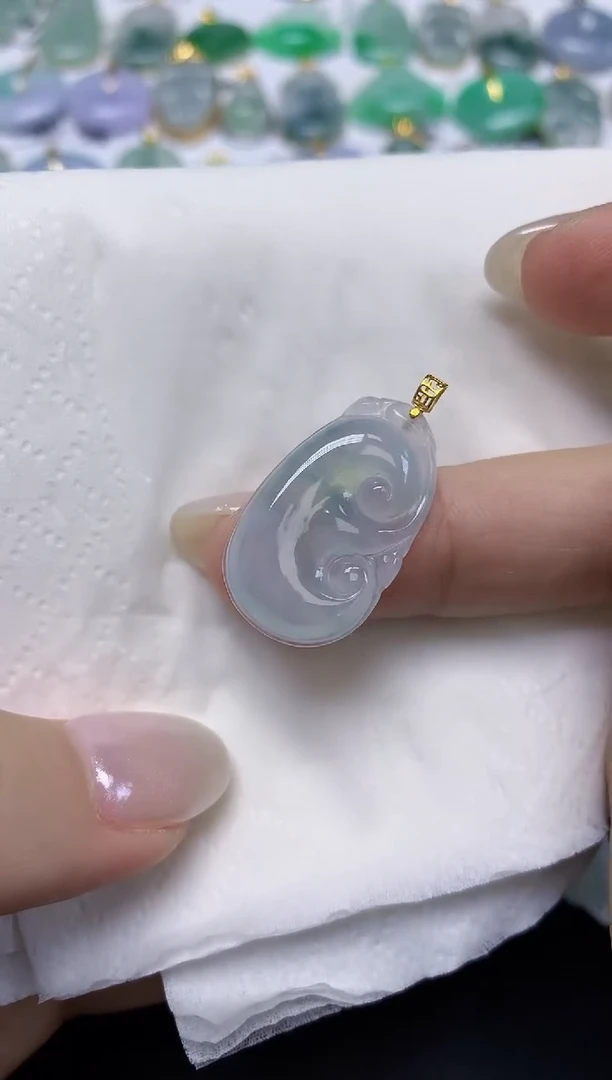 翡翠18K金镶嵌颈饰天然缅甸翡翠A货