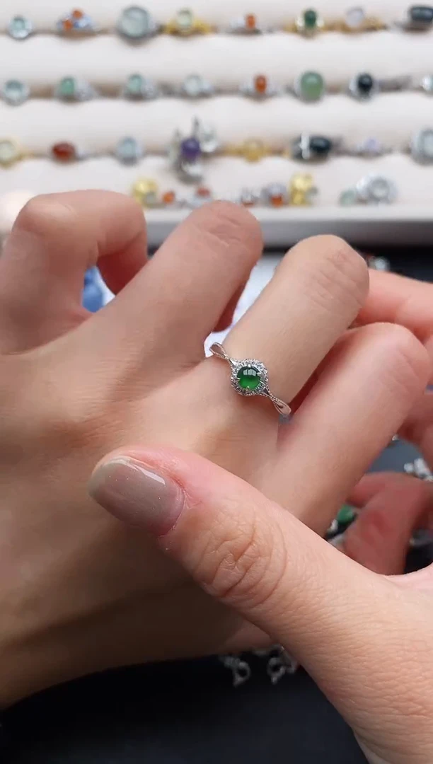 银S925镶嵌戒指翡翠444444+4
