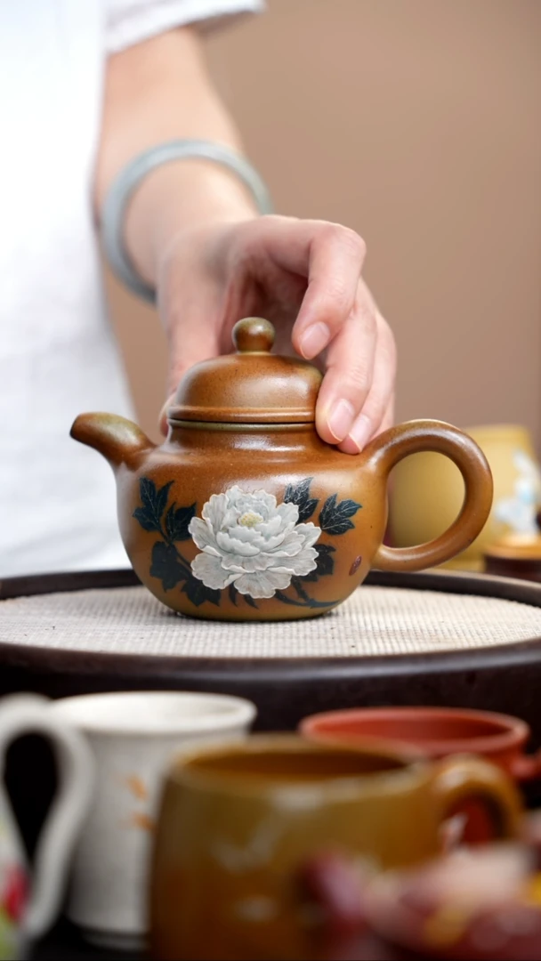 茶壶紫砂柴烧白牡丹掇球