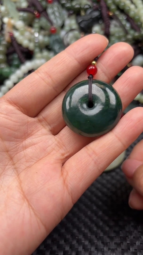 【闪购商品】和田玉颈饰未镶嵌.