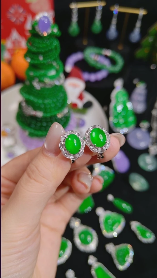 吊坠(不含链)18K金镶嵌翡翠蛋面耳扣