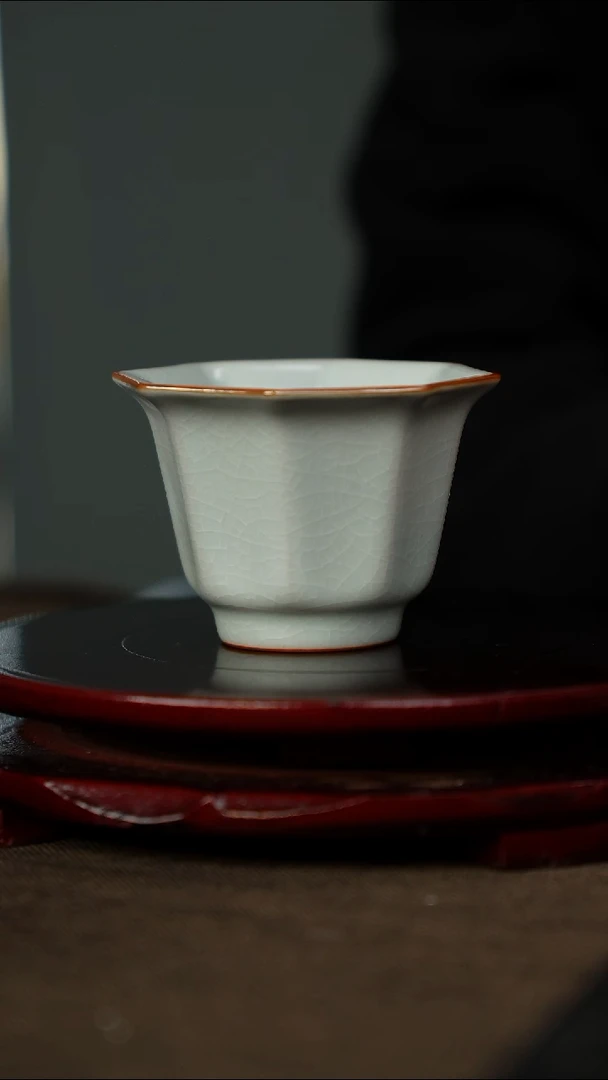 微微瑕 八方杯  无底款734