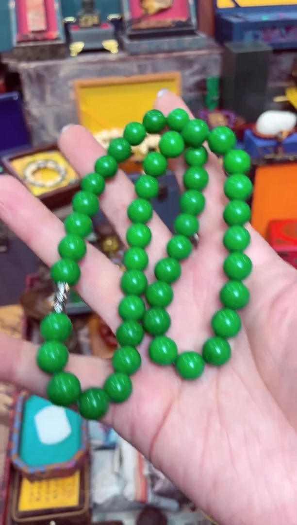 【闪购商品】翡翠颈饰未镶嵌