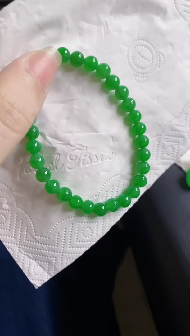 颈饰18K金镶嵌翡翠手链