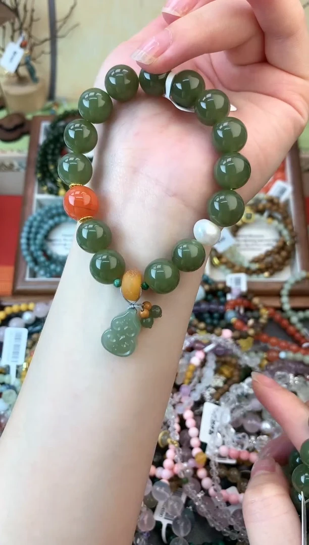 手饰和田玉未镶嵌120