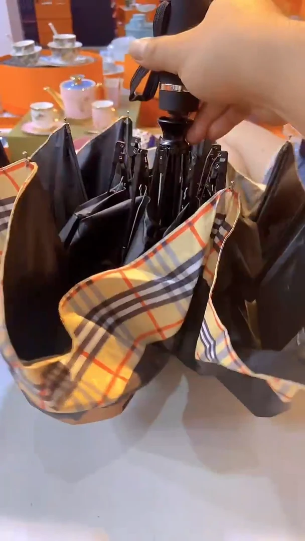 杯鸿辉家品牌瓷器，京东包邮！巴*莉熊