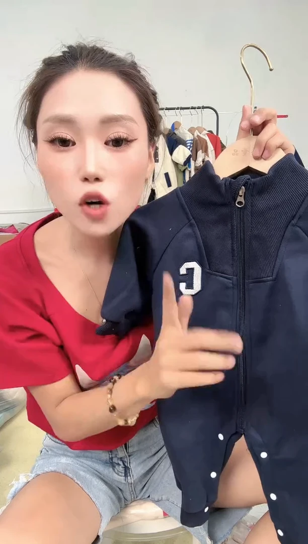 藏青色大C 备注尺码