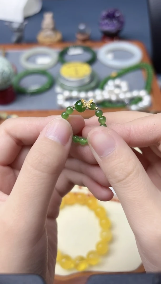 18K金镶嵌戒指和田玉18K金和田玉戒指ZX