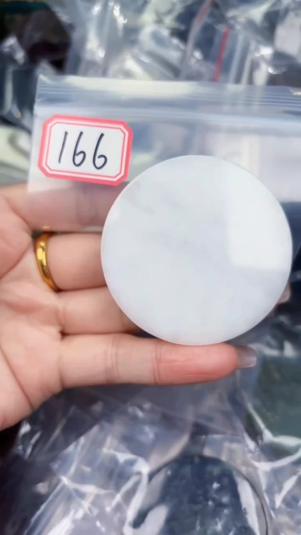 颈饰未镶嵌和田玉和田玉