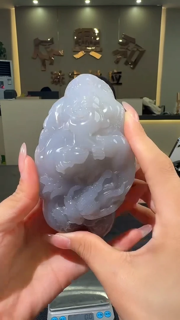 和田玉未镶嵌颈饰吊坠