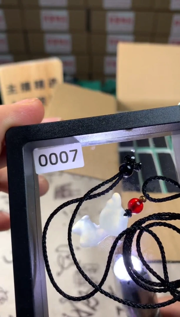 未镶嵌蛇纹石玉颈饰岫玉吊坠 天然岫玉 男女同款 带绳 无盒