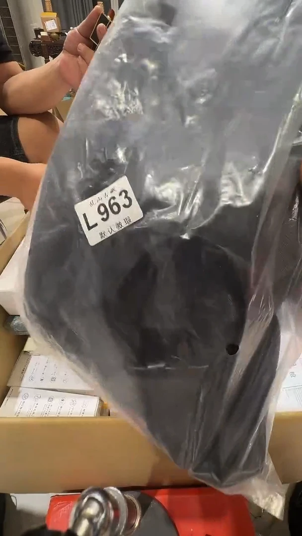 容*容乱山古美術瓷片L963