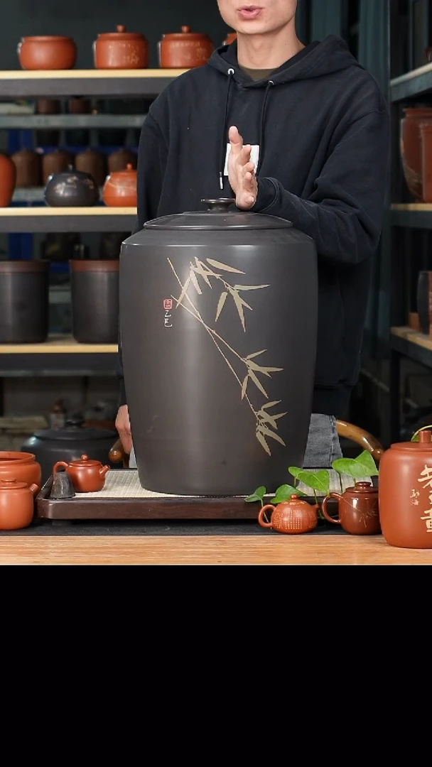 云水山涧建水紫陶008 微瑕 357克25饼存茶缸