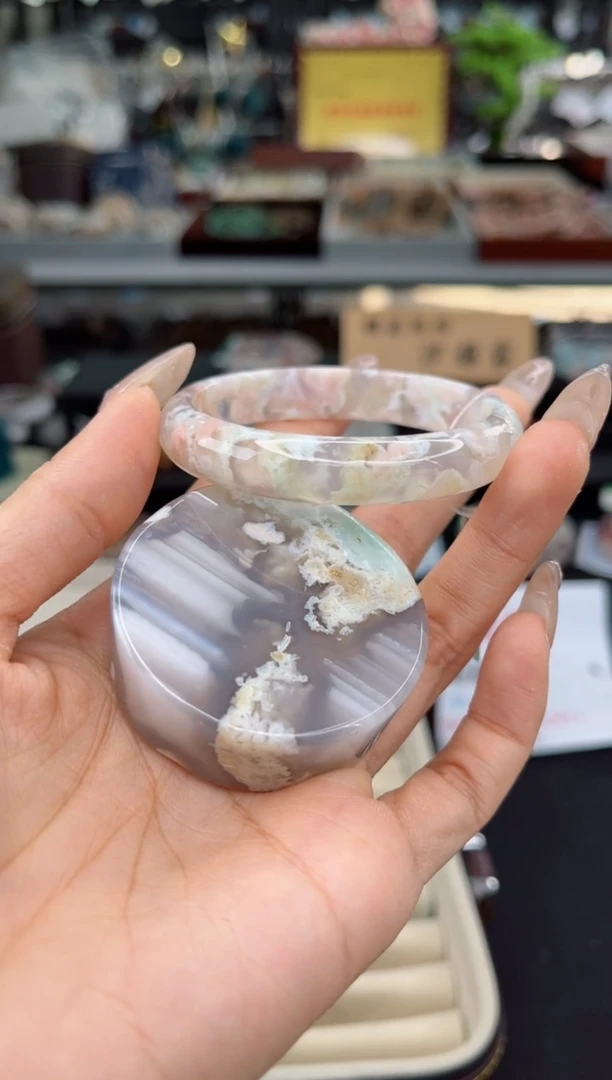 【闪购商品】石英质玉手镯未镶嵌52圈口（赠送镯心）6821010