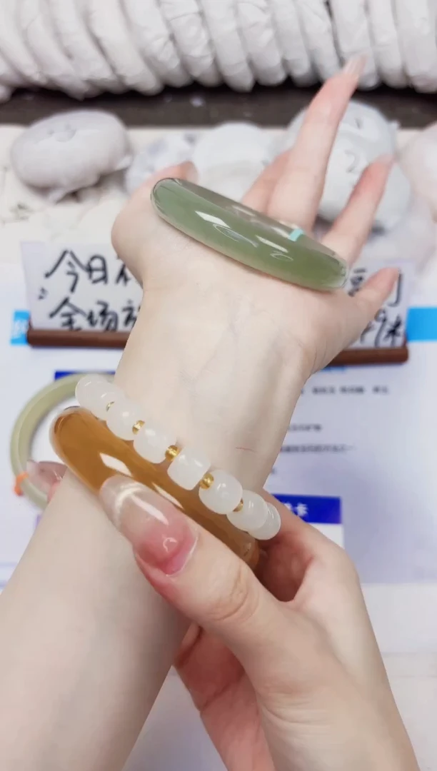 石英质玉手镯未镶嵌299-东陵玉-圈口52