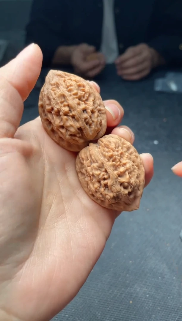 把件文玩核桃w261  蚂蚁王  35尺