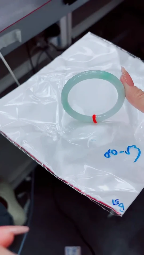 【闪购商品】翡翠手镯未镶嵌00000000000