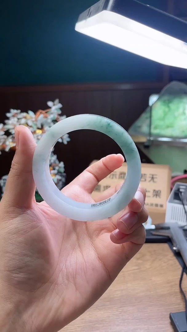 【闪购商品】定制翡翠手镯未镶嵌定制