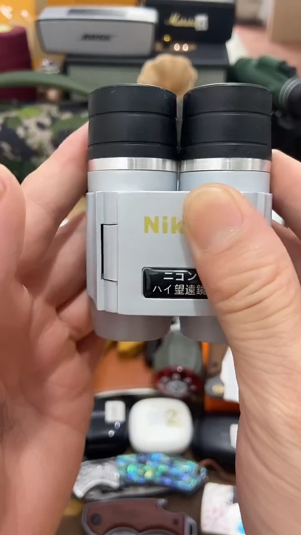 瓷片闪购商品  如图所示