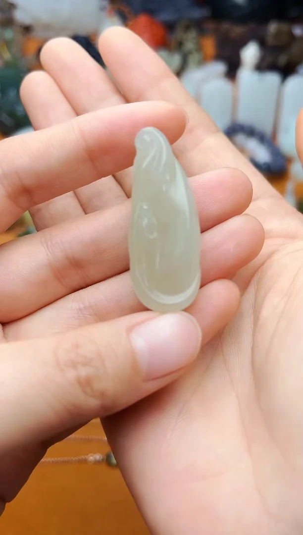 【闪购商品】和田玉颈饰未镶嵌悟道