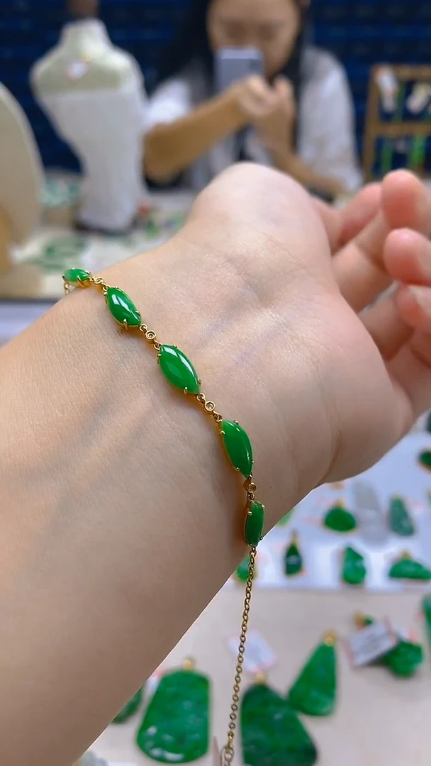 翡翠18K金镶嵌颈饰新号开播 全场乱卖