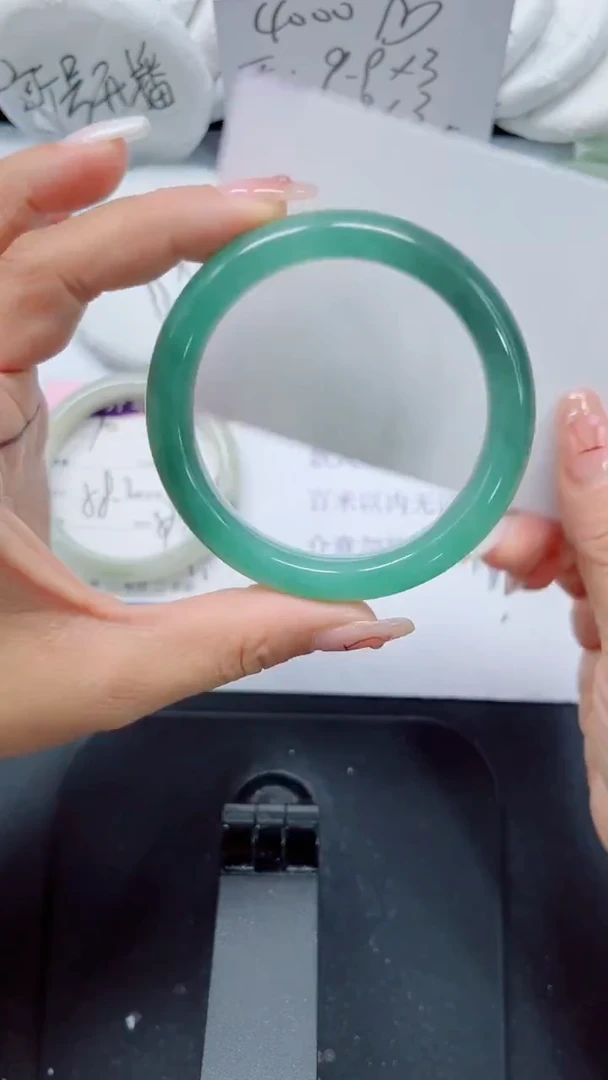 未镶嵌手镯石英质玉71-56.2