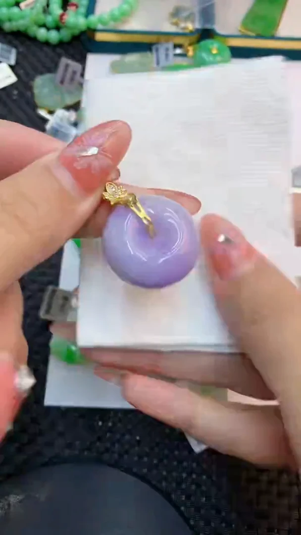 颈饰未镶嵌翡翠多样性发其一