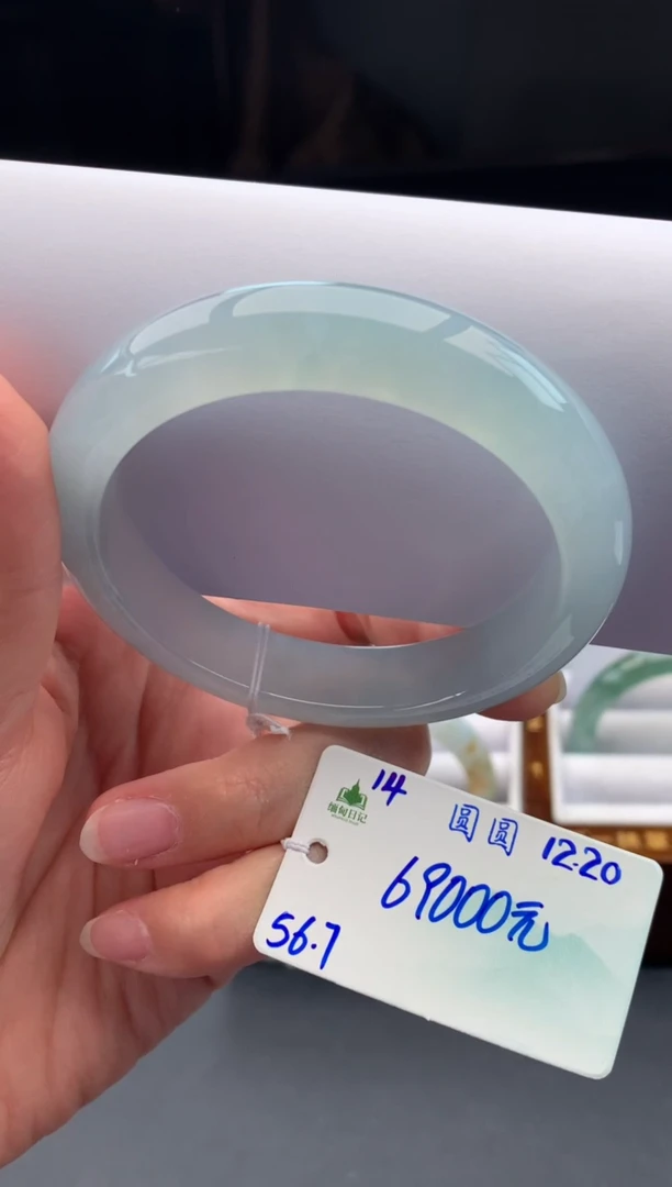 未镶嵌手镯翡翠翡翠自带#送人#，假一赔三