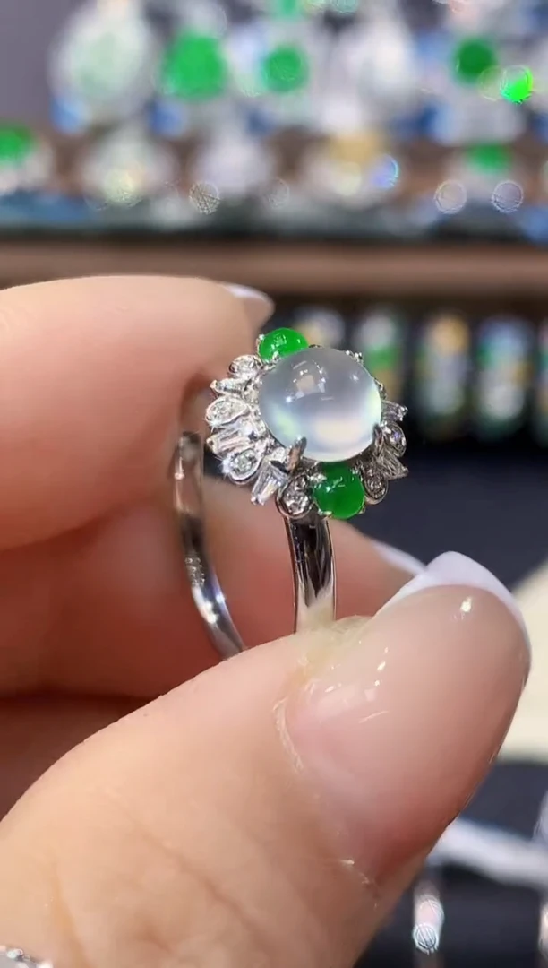 18K金镶嵌戒指翡翠A51