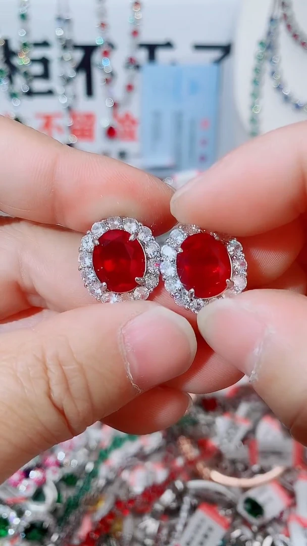 未镶嵌耳饰红宝石