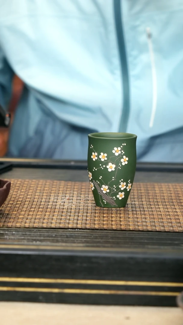 13《梅花闻香杯》民国绿