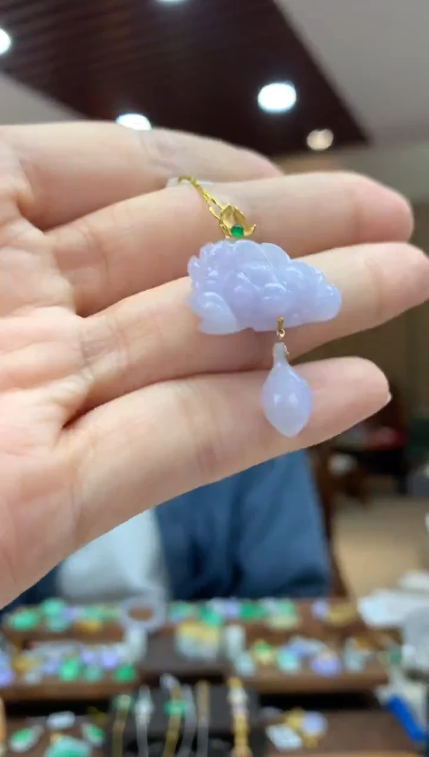 吊坠(不含链)18K金镶嵌翡翠莲花