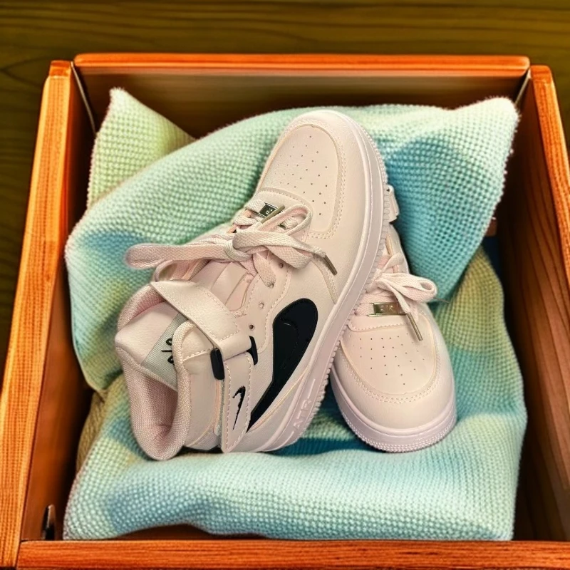 高帮鞋子防滑情侣休闲厚底拼色板鞋大童低帮百搭