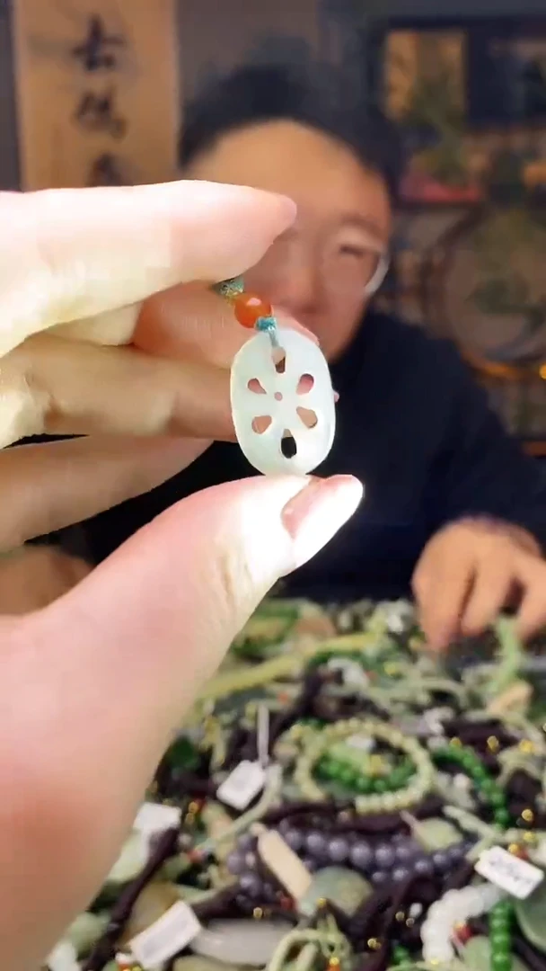 颈饰未镶嵌和田玉多样性发货，拍一发一