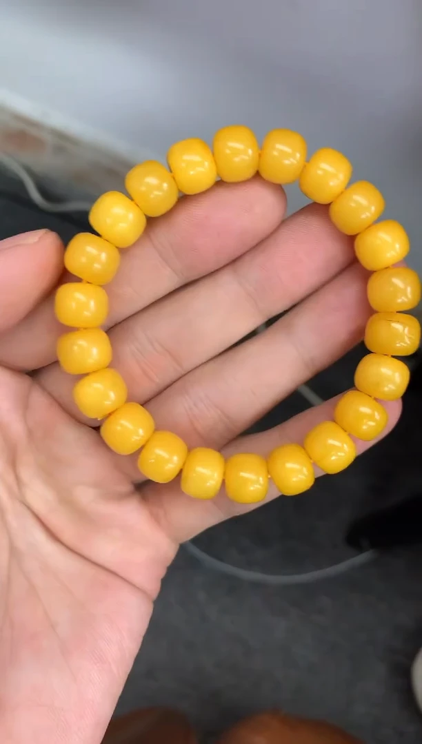 【闪购商品】琥珀裸石未镶嵌手串