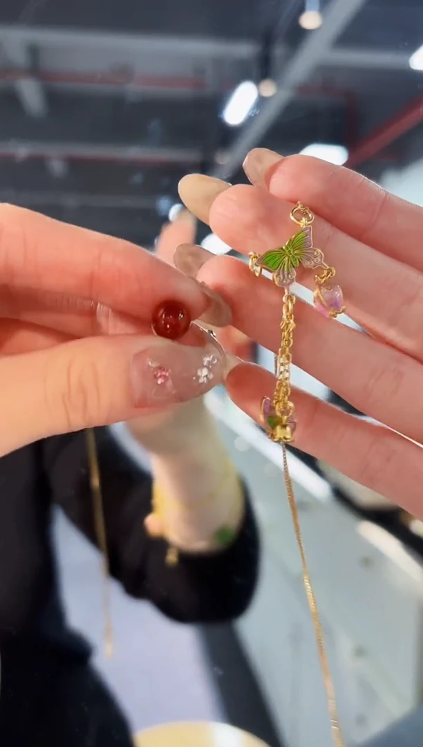 【闪购商品】玛瑙/玉髓颈饰未镶嵌玛瑙 蝴蝶多样性发货/一件
