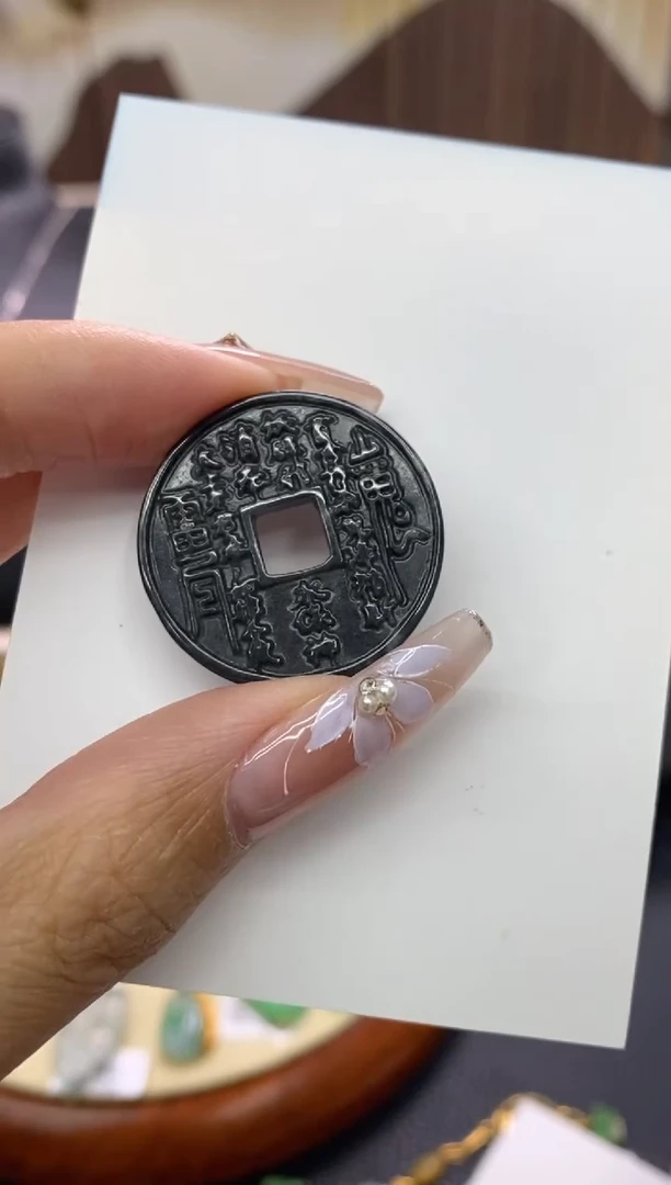 【闪购商品】翡翠颈饰未镶嵌净货12490