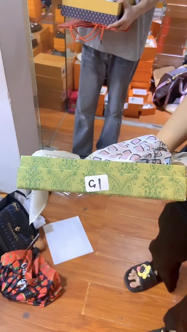 杯鸿辉家品牌瓷器，京东包邮！G1丝巾