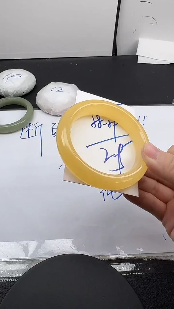 未镶嵌手镯石英质玉35/58-59