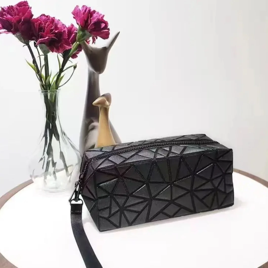 【港澳免税店】手提PU菱格化妆包大容量方便旅行菱格收纳包