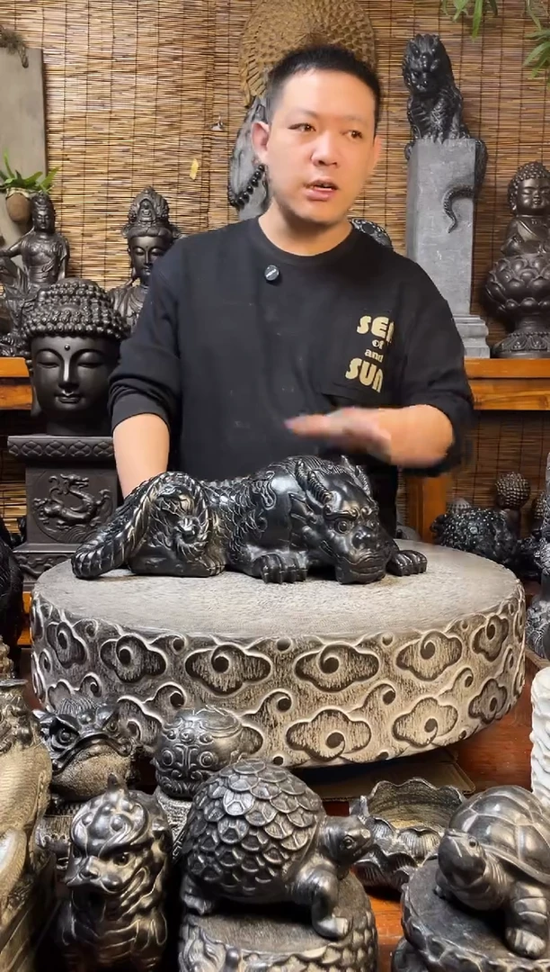 石材45趴吸水兽天然青石雕刻