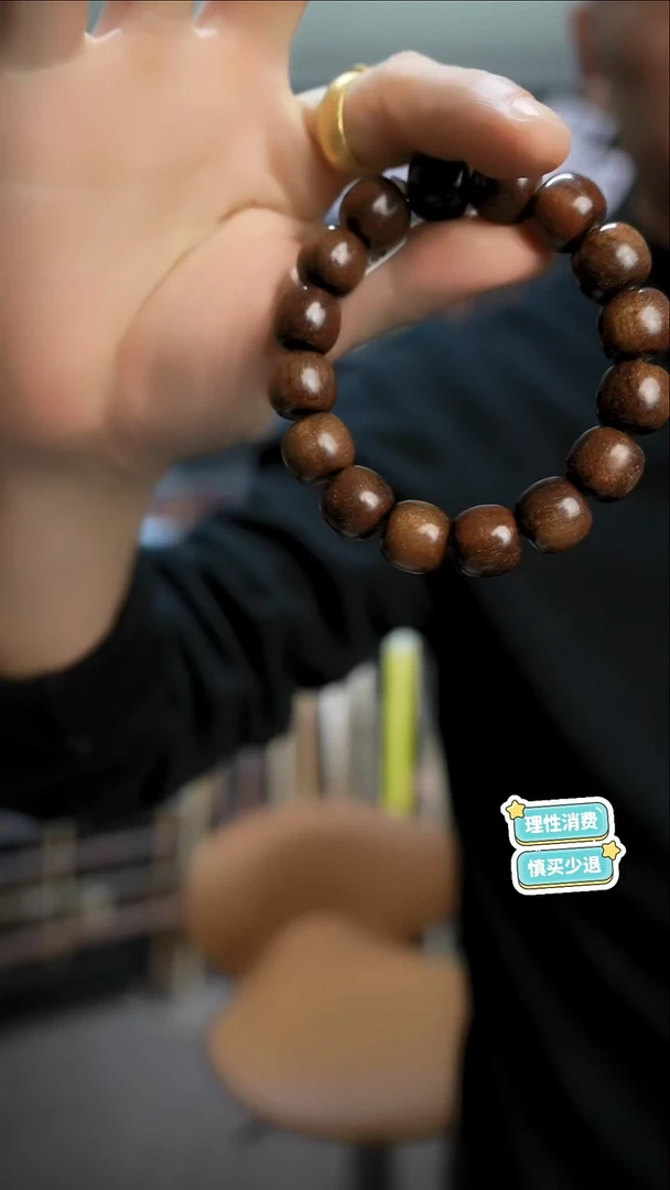 贡木手作木制雕刻品