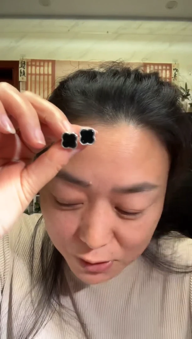 颈饰银S925镶嵌翡翠00008351