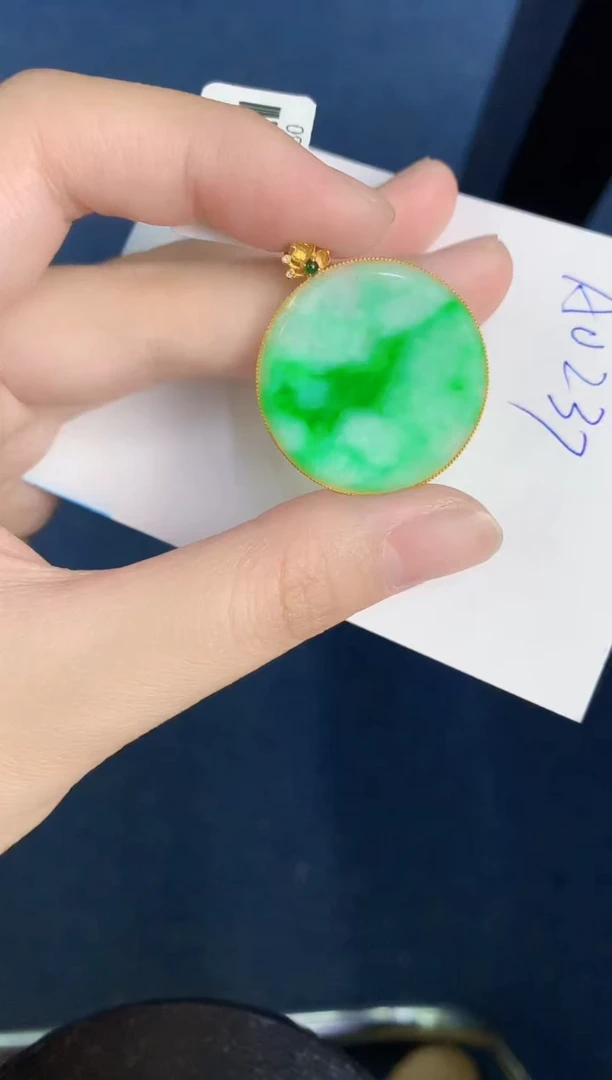 【闪购商品】翡翠颈饰18K金镶嵌000000000