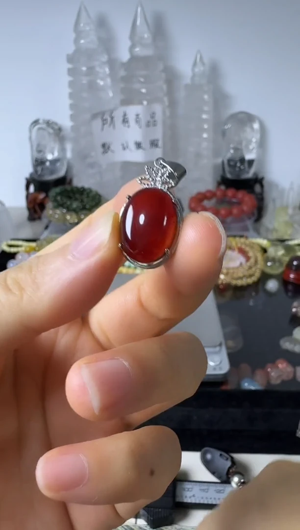 琥珀颈饰合金9矿坑