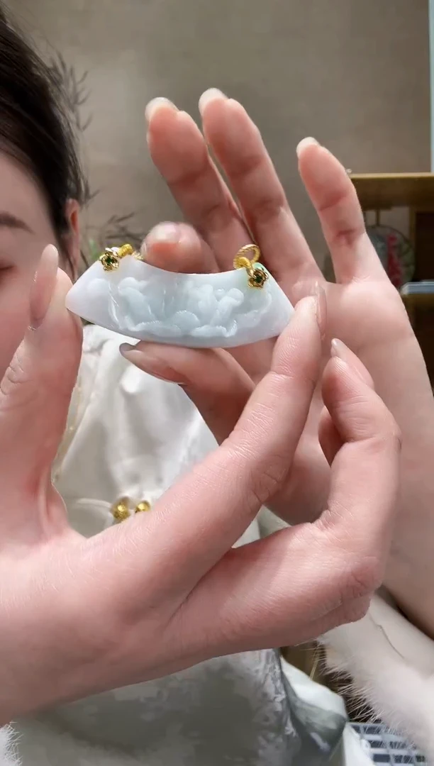 【闪购商品】翡翠颈饰未镶嵌吊坠